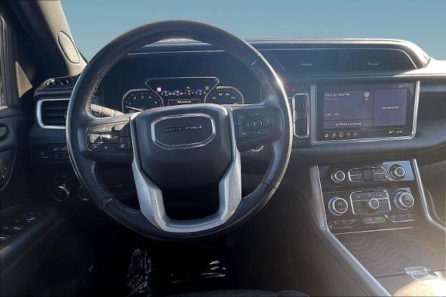 Used 2021 GMC Yukon XL Denali w/ Denali Premium Package AWD/4WD image 8