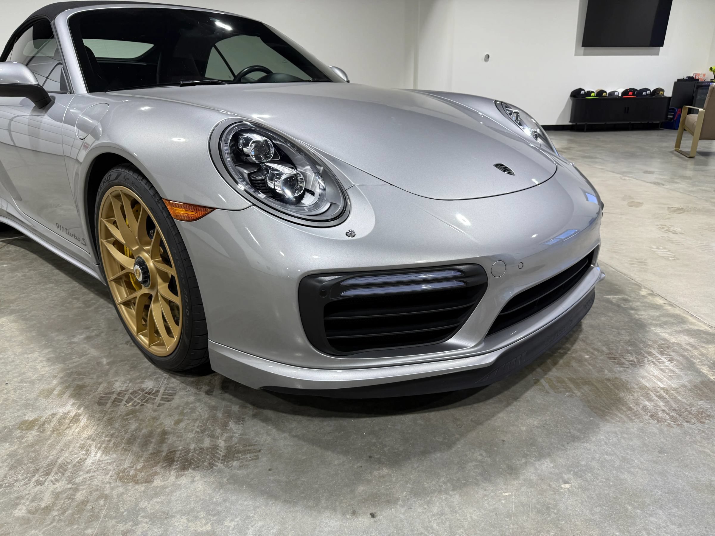 Used 2017 Porsche 911 Turbo S AWD/4WD image 27