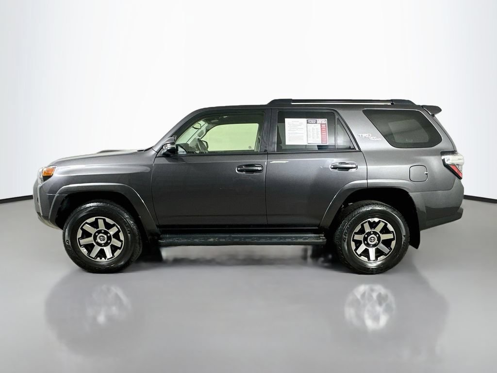 Used 2022 Toyota 4Runner TRD Off-Road Premium AWD/4WD image 5