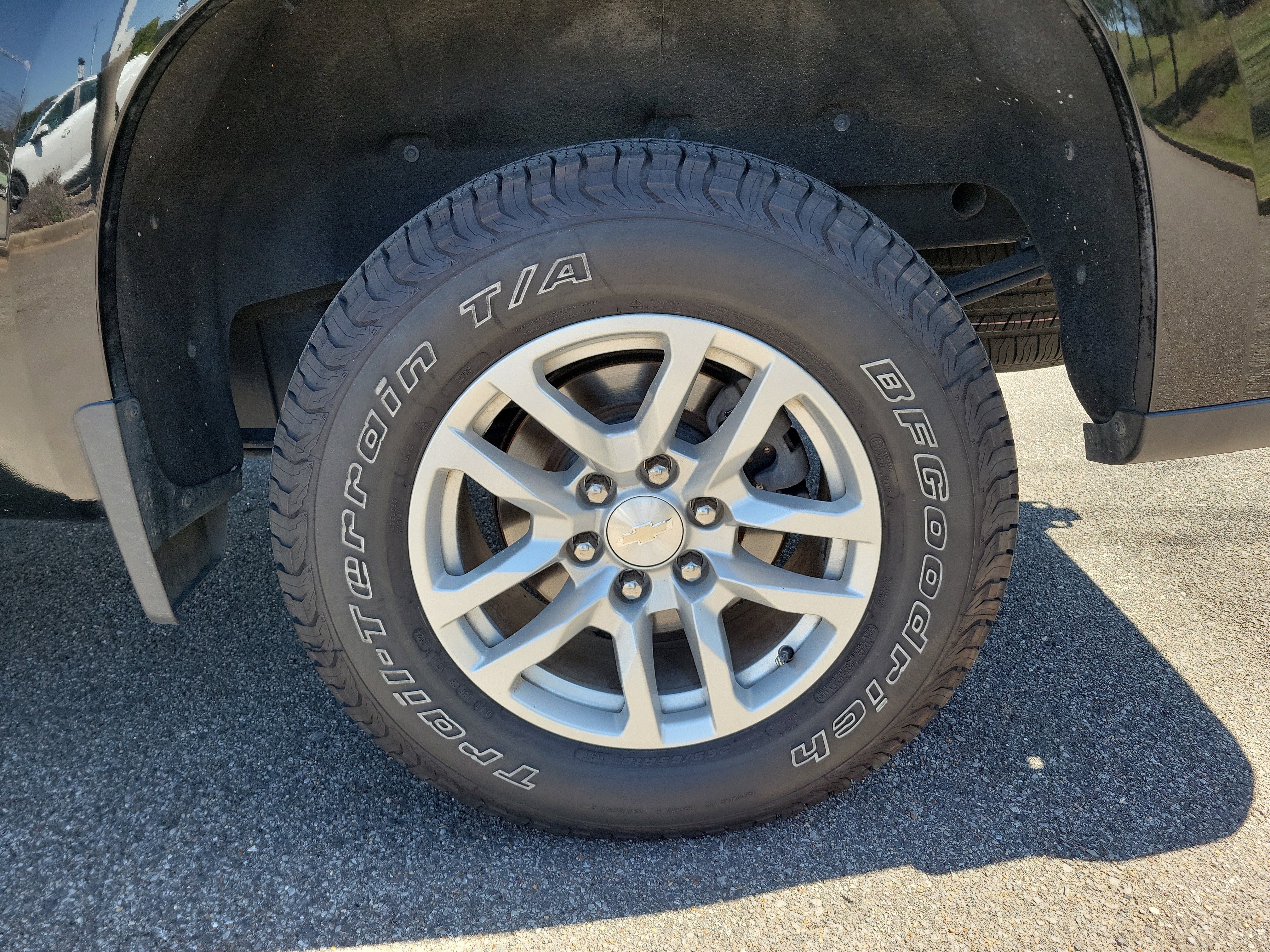 Used 2021 Chevrolet Silverado 1500 LT w/ Convenience Package II image 27