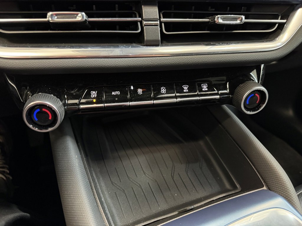 Used 2024 Chevrolet Equinox EV LT w/ Active Safety Package 3 image 12