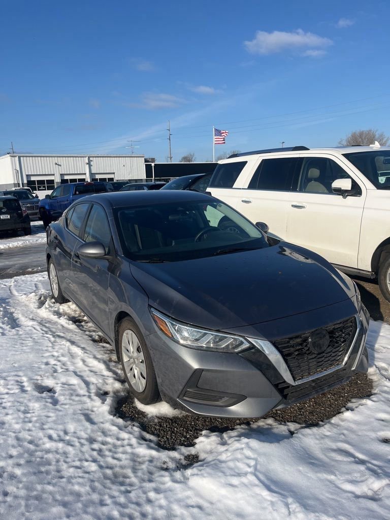 Used 2022 Nissan Sentra S w/ Lighting Package image 3