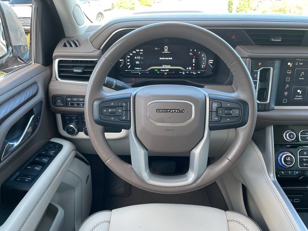 Used 2023 GMC Yukon Denali AWD/4WD image 14
