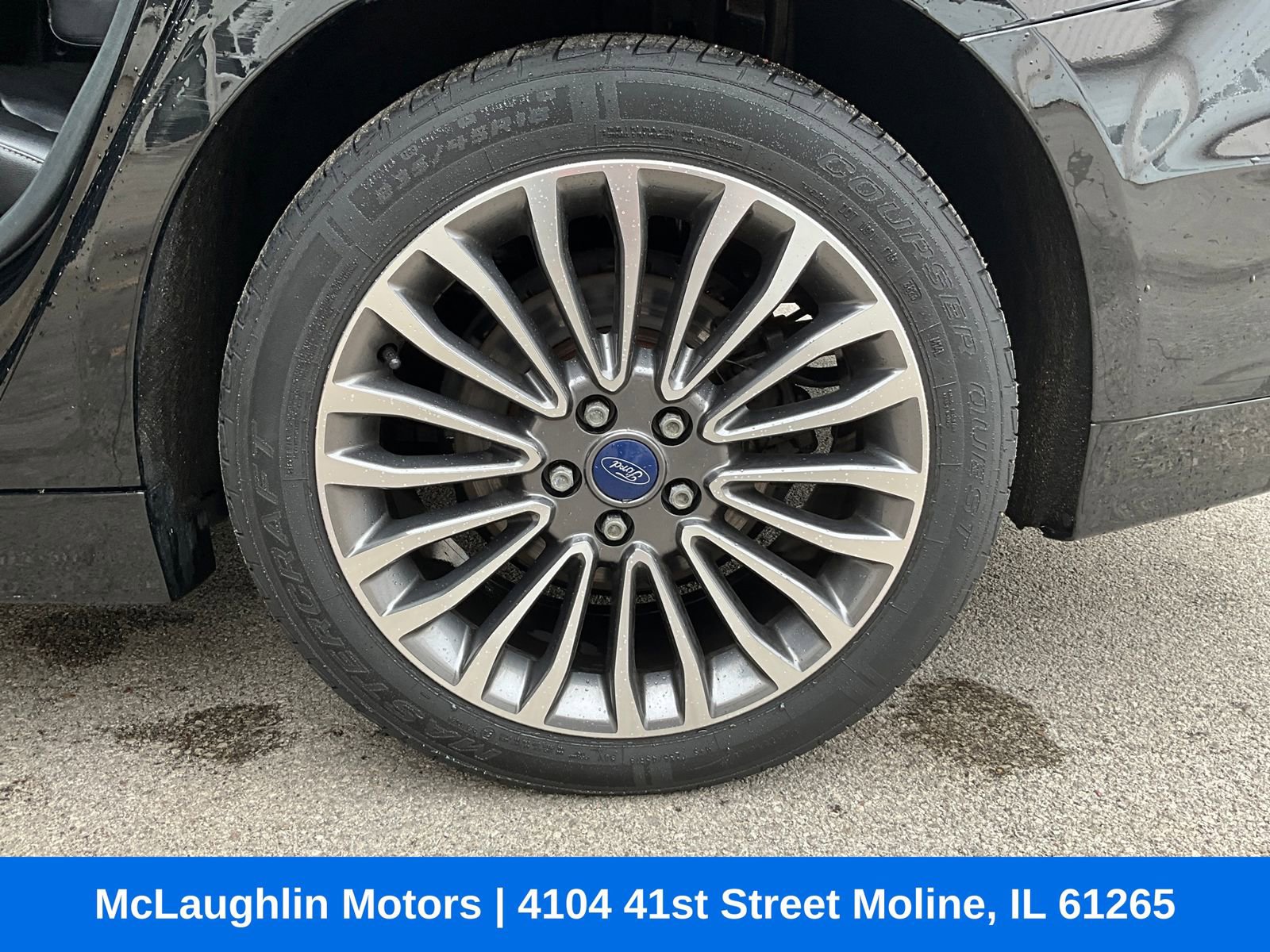 Used 2017 Ford Fusion SE w/ Fusion SE Technology Package AWD/4WD image 15