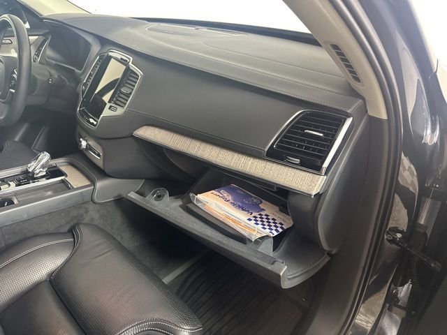 Used 2021 Volvo XC90 T8 Inscription w/ Climate Package image 27