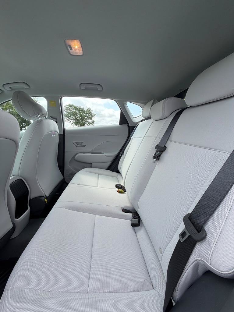 Used 2026 Hyundai Kona SE FWD image 12