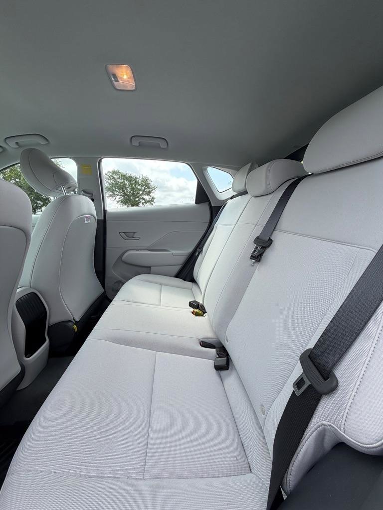Used 2026 Hyundai Kona SE FWD image 12