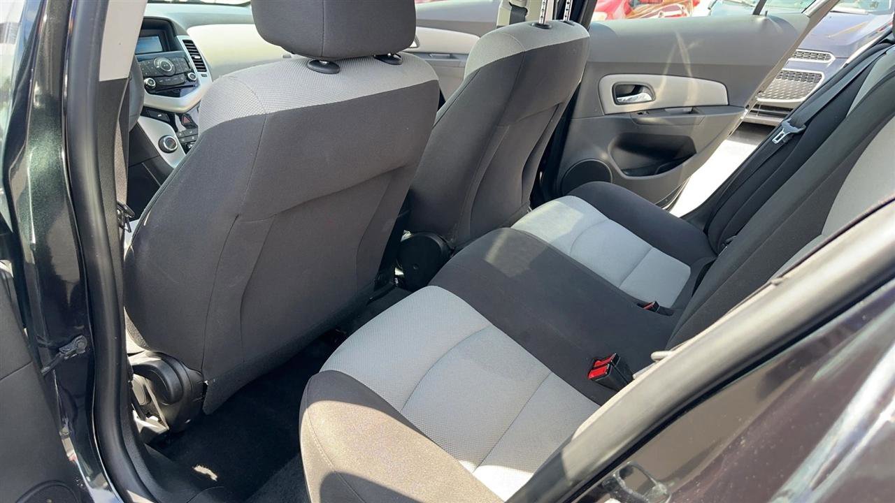 Used 2016 Chevrolet Cruze LS image 24