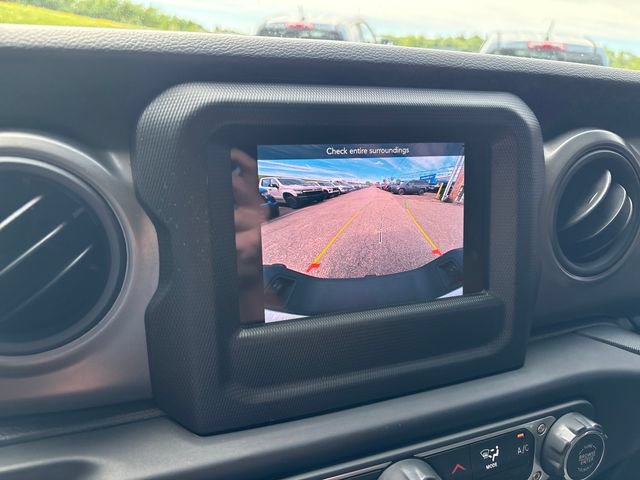 Used 2022 Jeep Gladiator Sport AWD/4WD image 15