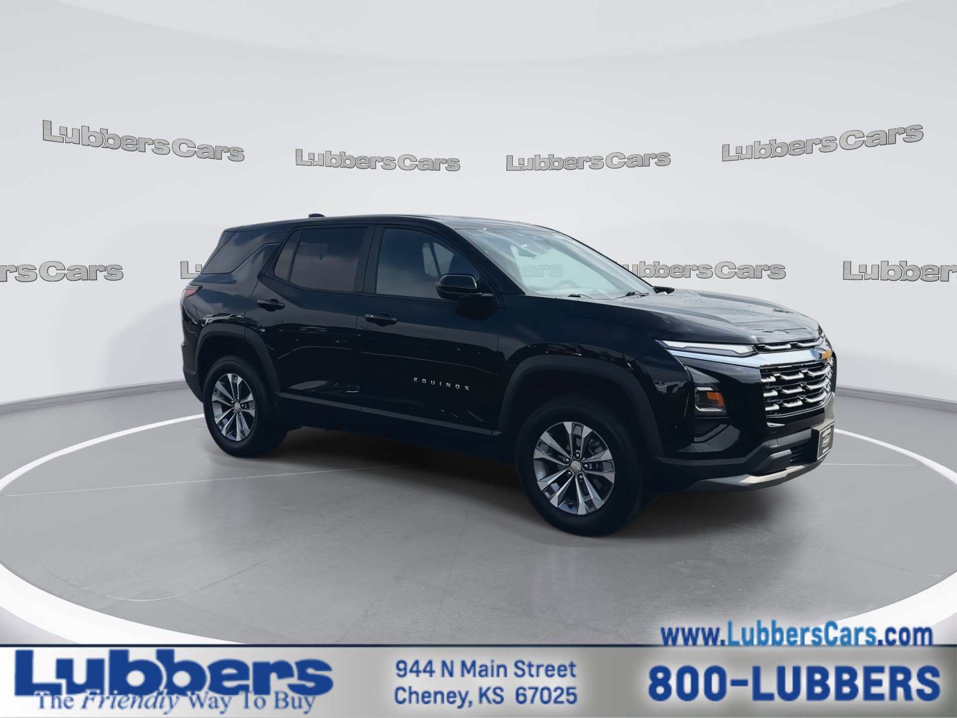 Used 2025 Chevrolet Equinox LT FWD image 2