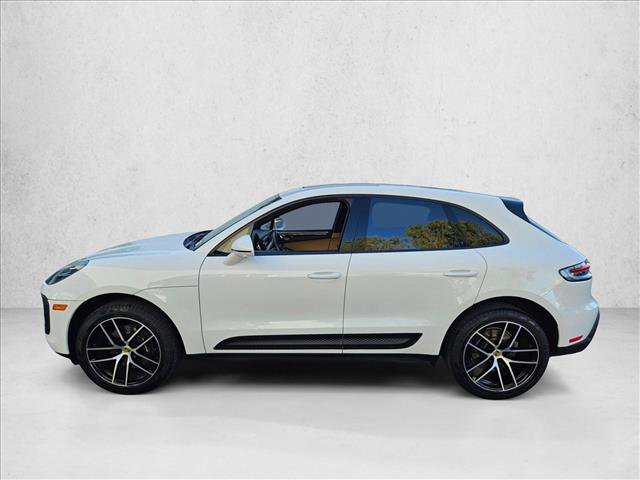Used 2023 Porsche Macan image 9