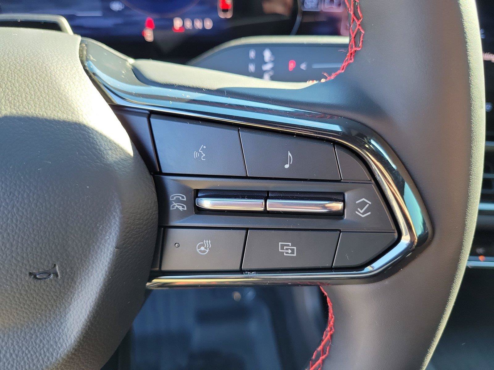 Used 2024 Chevrolet Equinox EV RS AWD/4WD image 25