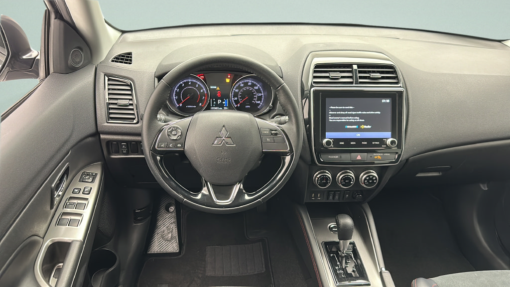 Used 2025 Mitsubishi Outlander Sport SE AWD/4WD image 11