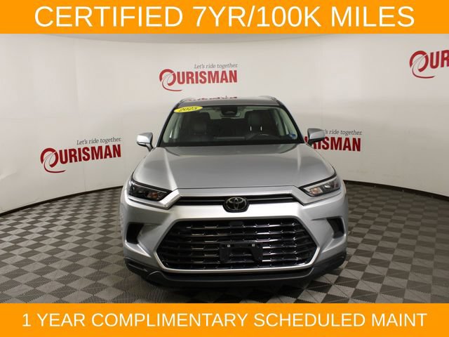 Used 2025 Toyota Grand Highlander AWD image 12