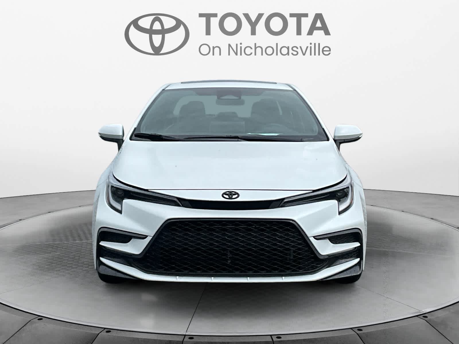 Used 2026 Toyota Corolla XSE FWD image 8