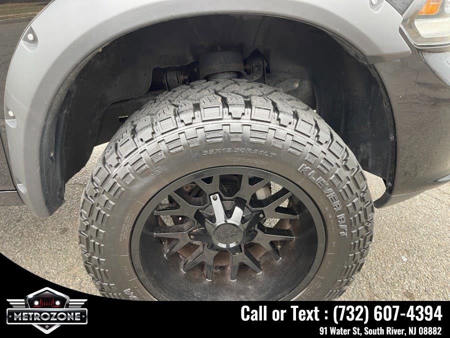 Used 2014 RAM 1500 Express w/ Black Ram 1500 Express Group image 31