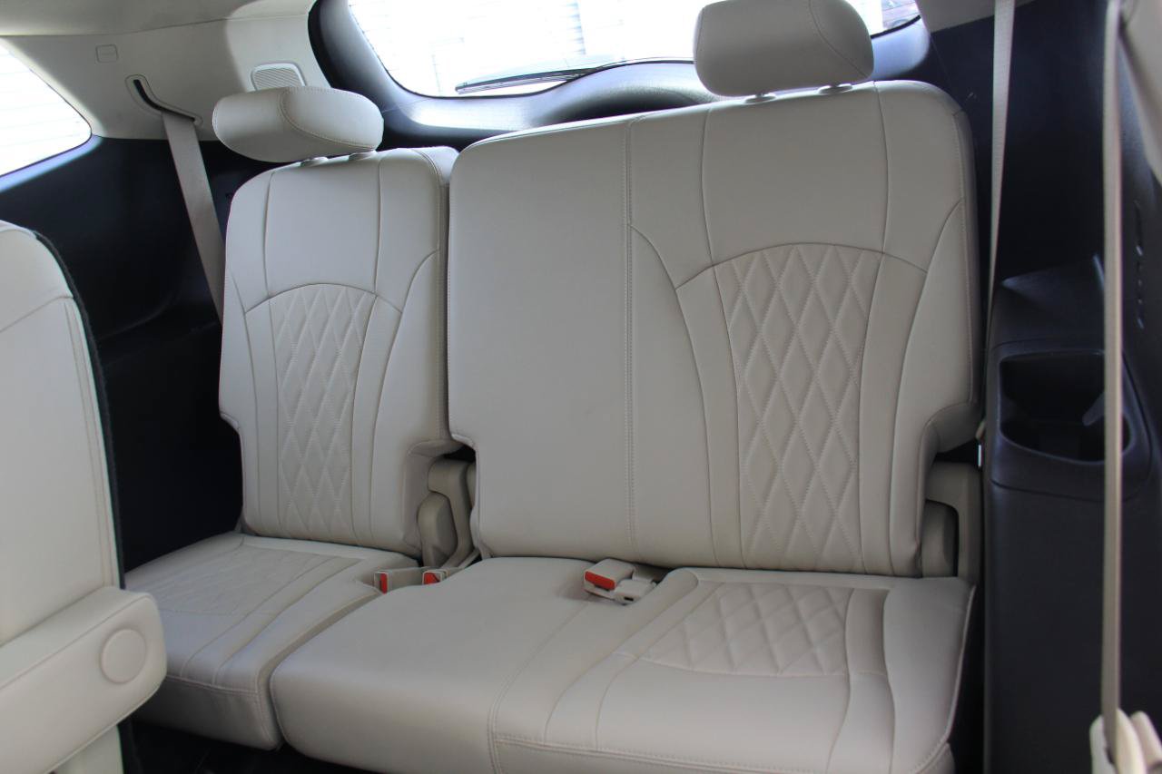 Used 2023 Buick Enclave Avenir w/ Avenir Technology Package FWD image 27