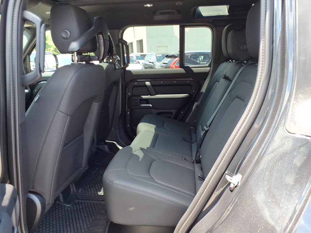 Used 2026 Land Rover Defender 110 S AWD/4WD image 12