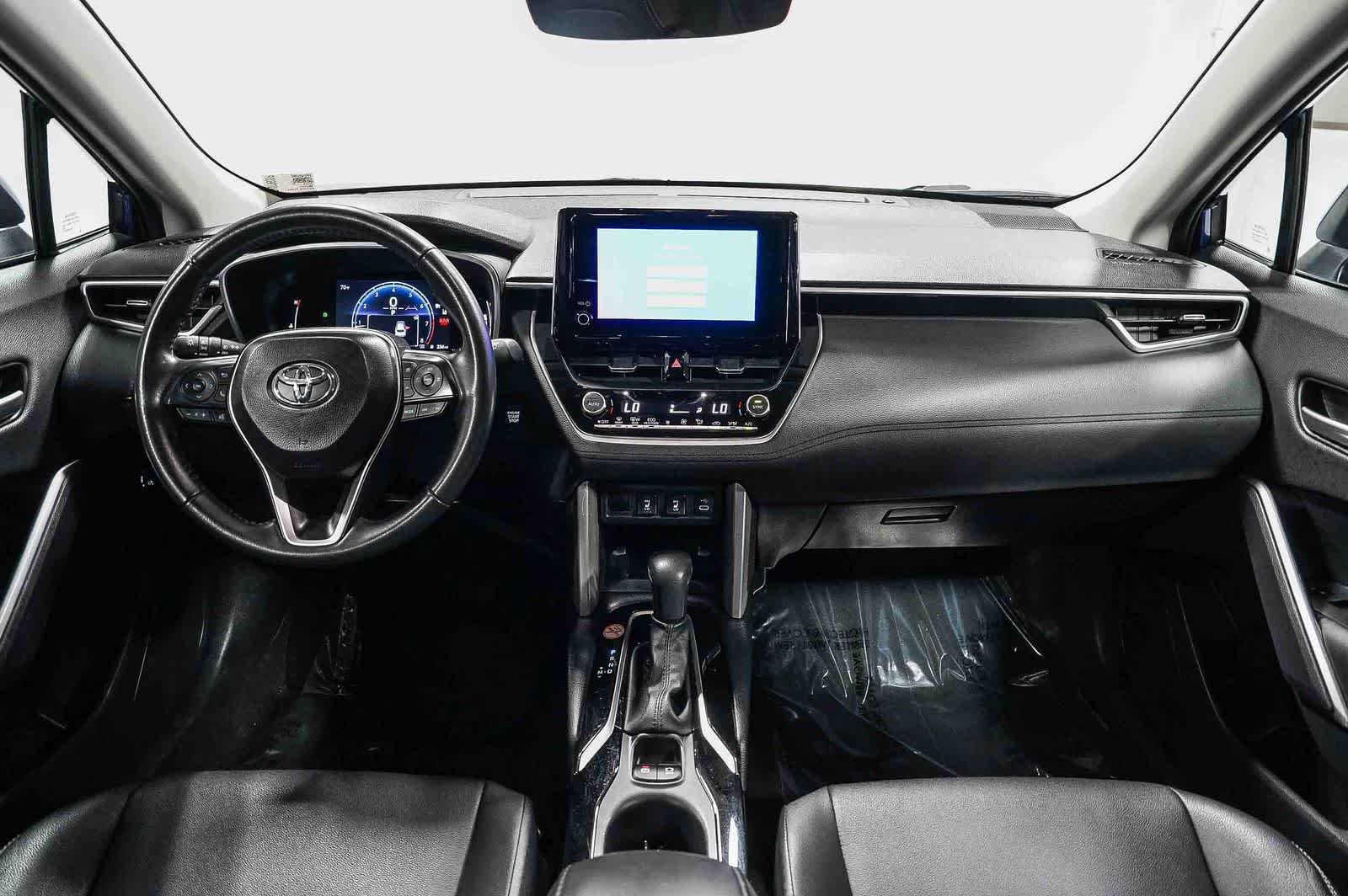 Certified 2024 Toyota Corolla Cross XLE FWD image 13