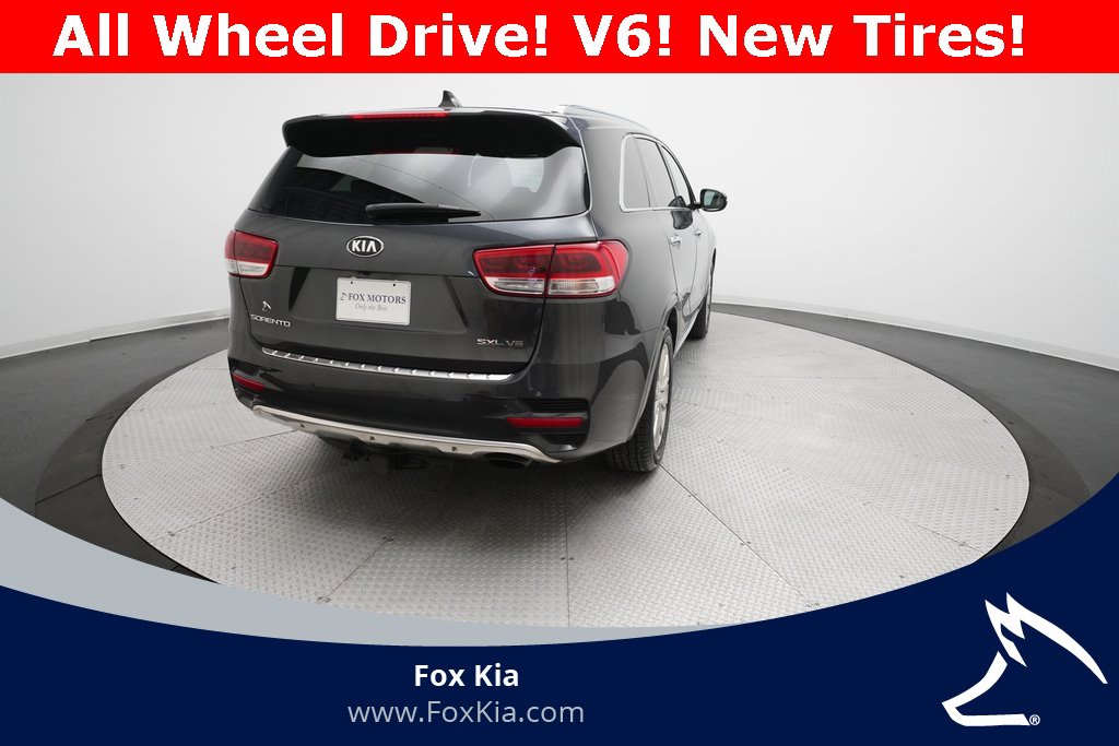 Used 2017 Kia Sorento SX image 36