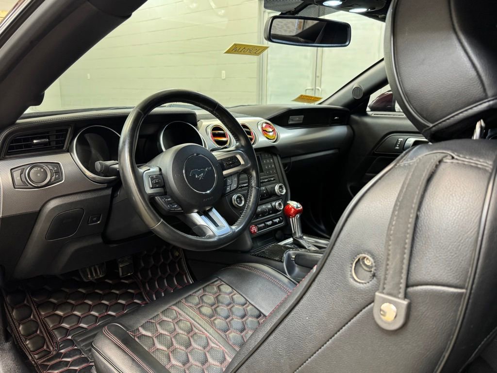 Used 2018 Ford Mustang GT RWD image 15