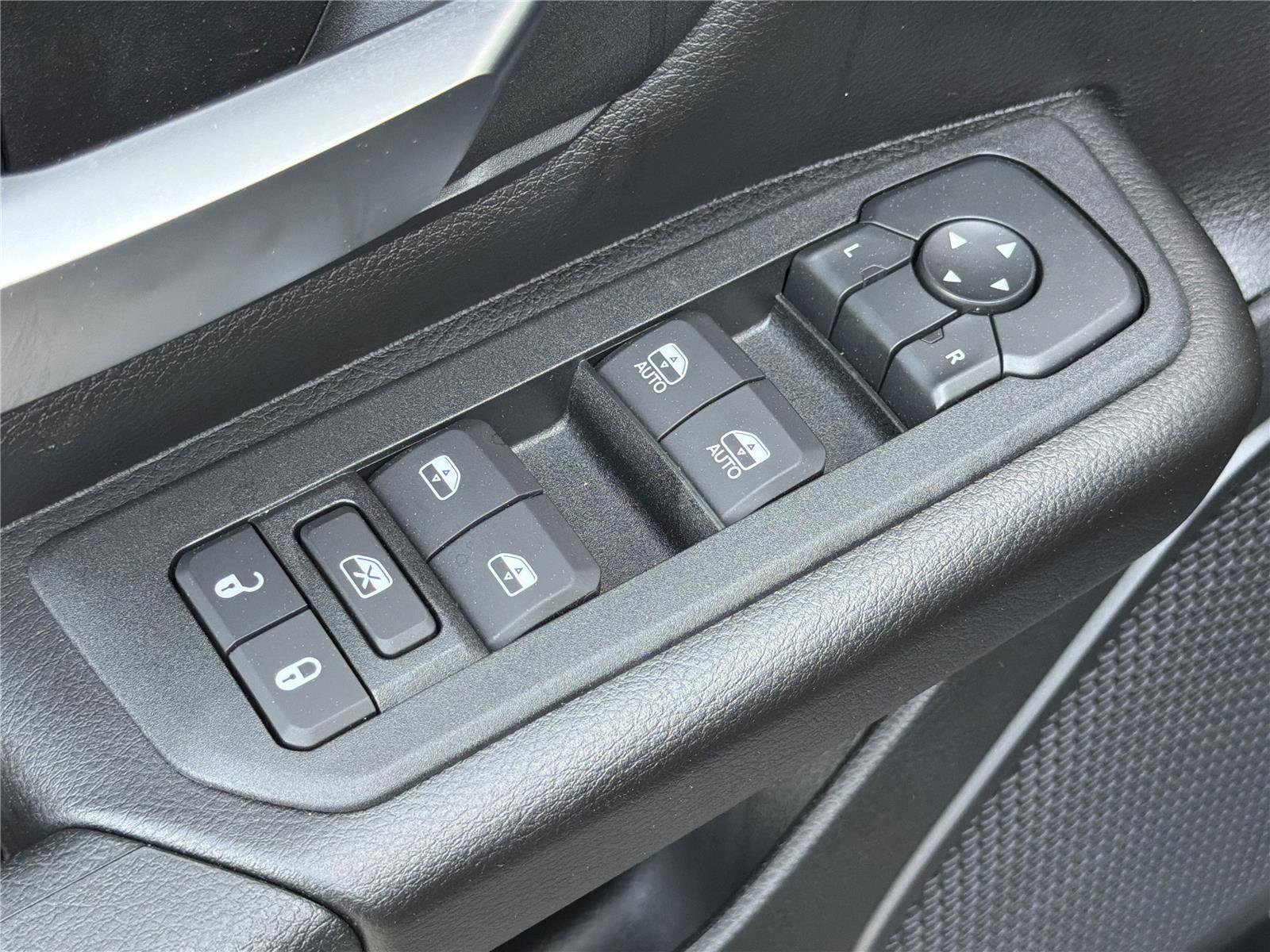 New 2026 RAM 1500 Express image 33