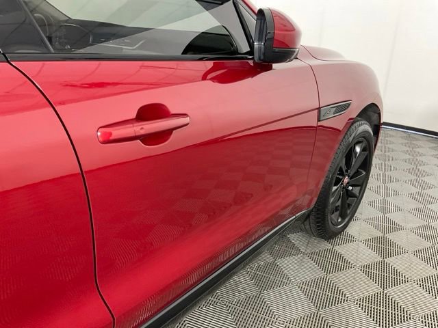 Used 2022 Jaguar F-PACE S image 7