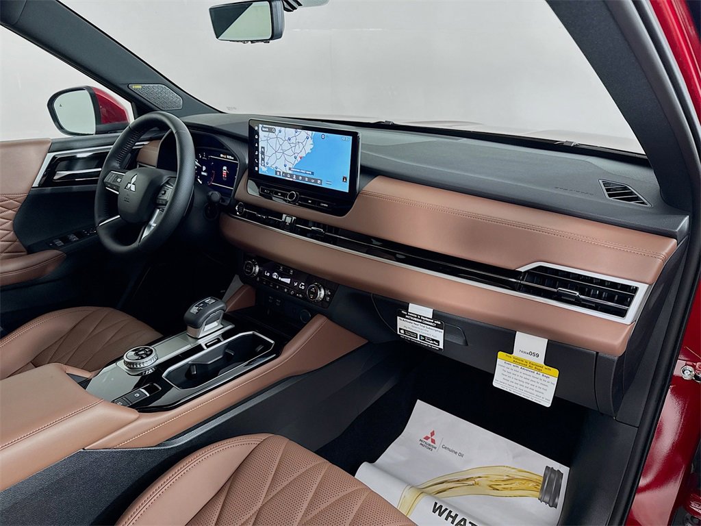 New 2025 Mitsubishi Outlander SEL image 31