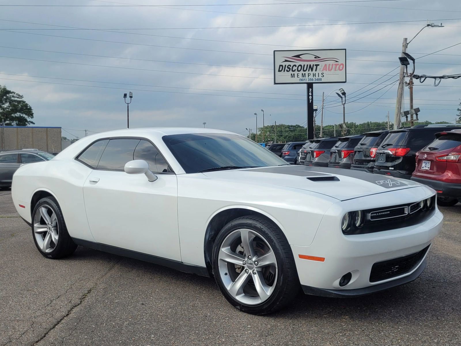 Used 2015 Dodge Challenger R/T w/ Quick Order Package 28B R/T RWD image 4