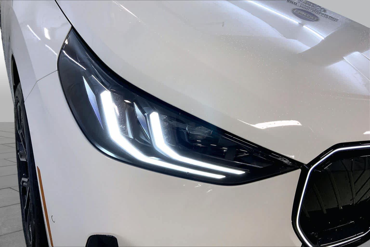 New 2026 BMW X3 xDrive30i w/ Premium Package AWD/4WD image 13