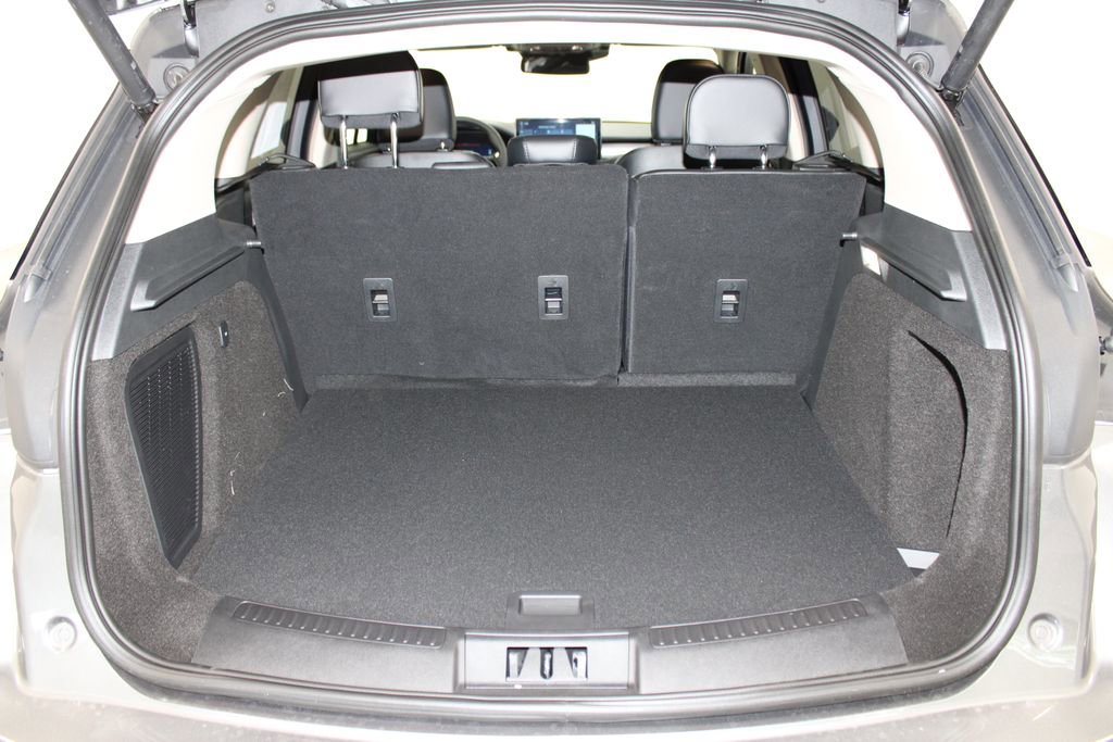 New 2026 Lincoln Corsair Premiere image 17