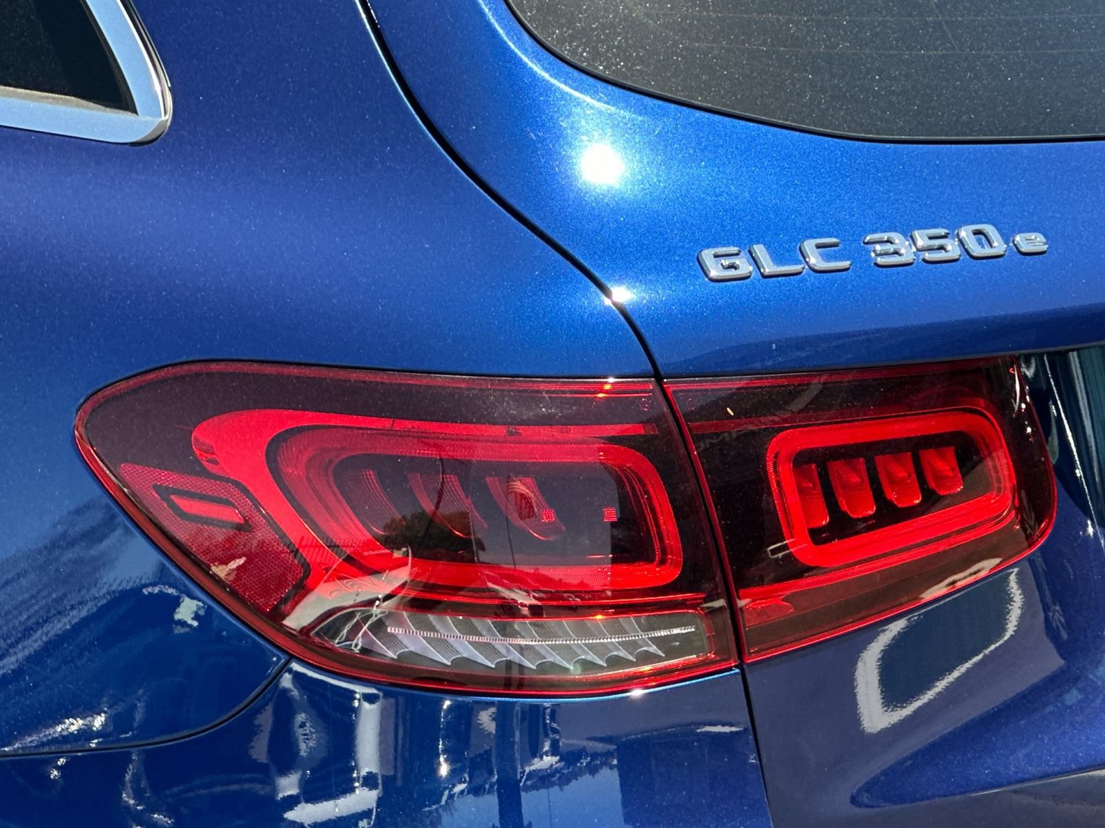 Used 2020 Mercedes-Benz GLC 350e 4MATIC image 31