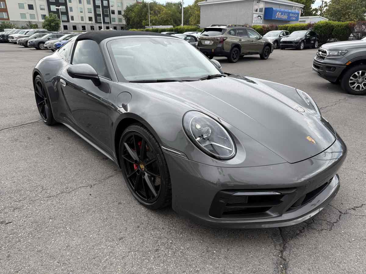 Used 2021 Porsche 911 AWD/4WD image 4