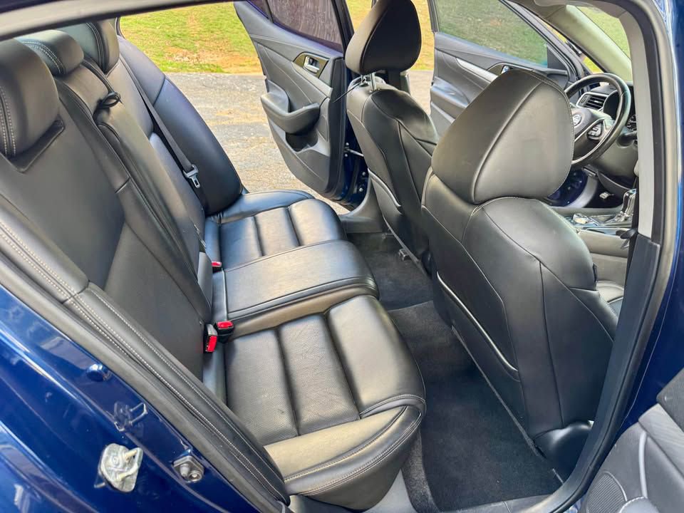 Used 2017 Nissan Maxima 3.5 SV image 6