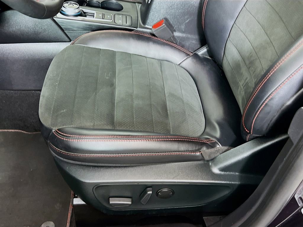 Used 2022 Ford Escape SEL w/ SEL Stealth AWD Package image 26