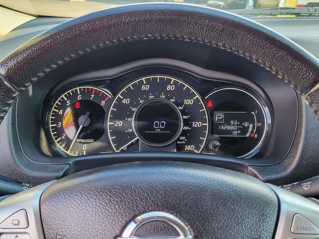 Used 2015 Nissan Versa Note SV FWD image 17