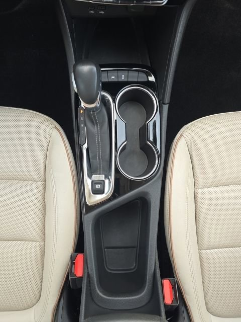 Used 2024 Buick Encore GX Avenir w/ Avenir Convenience Package FWD image 39