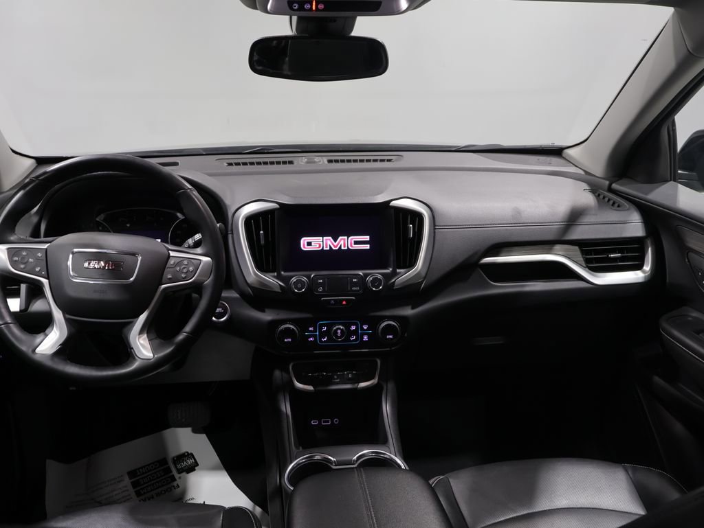 Used 2024 GMC Terrain SLT AWD/4WD image 16