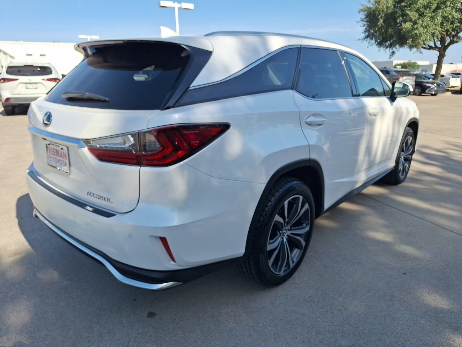 Used 2021 Lexus RX 350L Premium w/ Premium Package AWD/4WD image 6