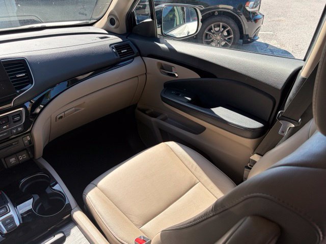 Used 2019 Honda Pilot Touring image 37
