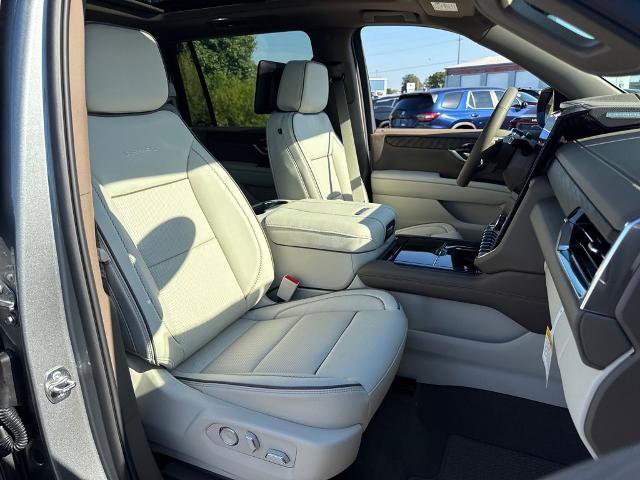 New 2026 GMC Yukon XL Denali w/ Denali Reserve Package image 11