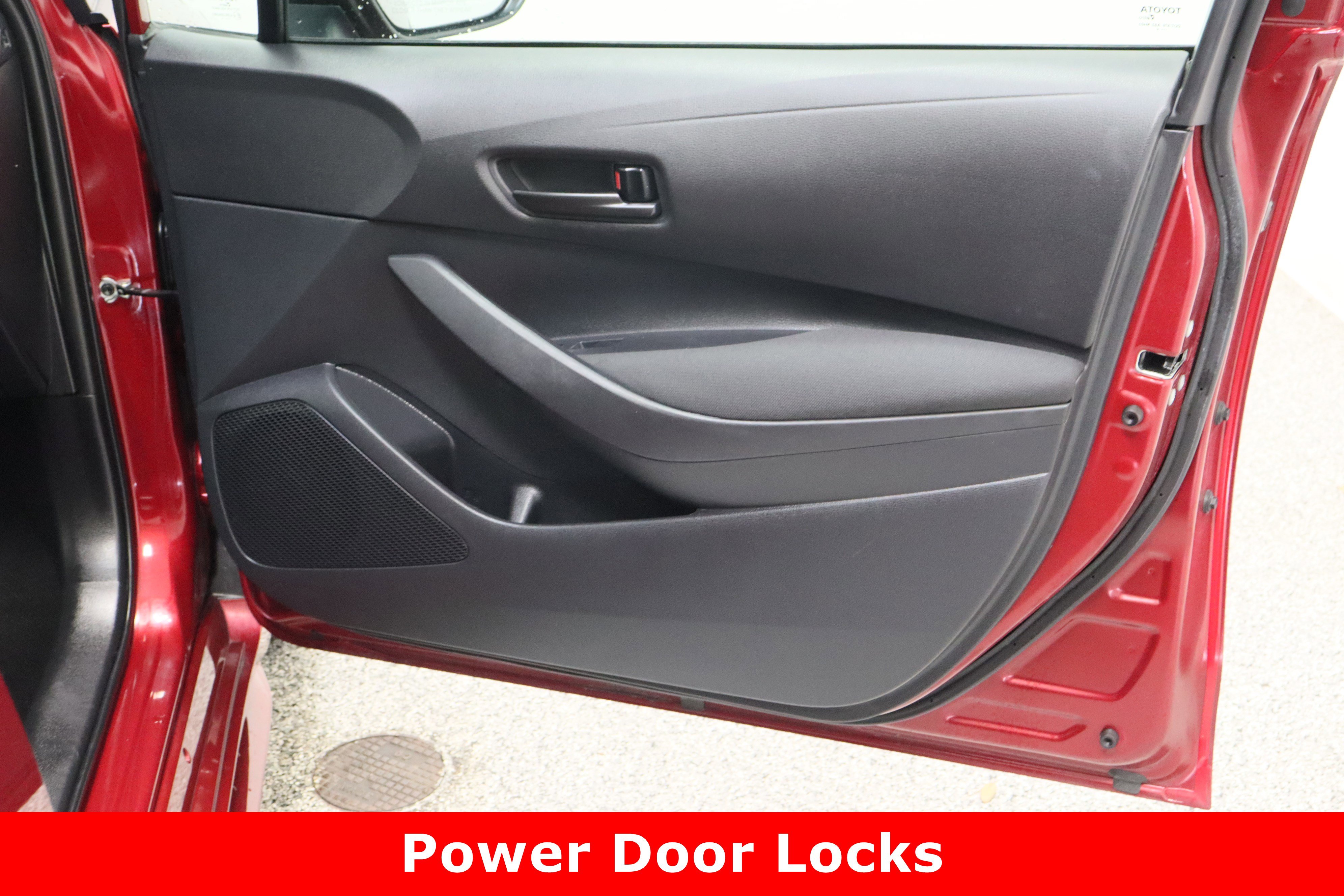 Used 2024 Toyota Corolla LE image 31