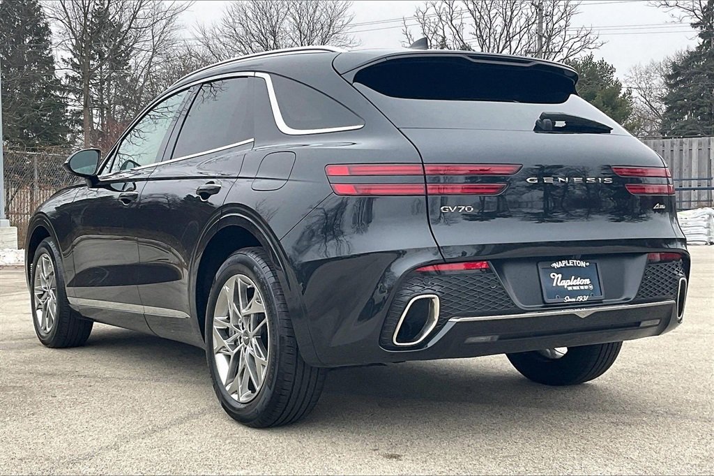 Used 2025 Genesis GV70 2.5T image 11