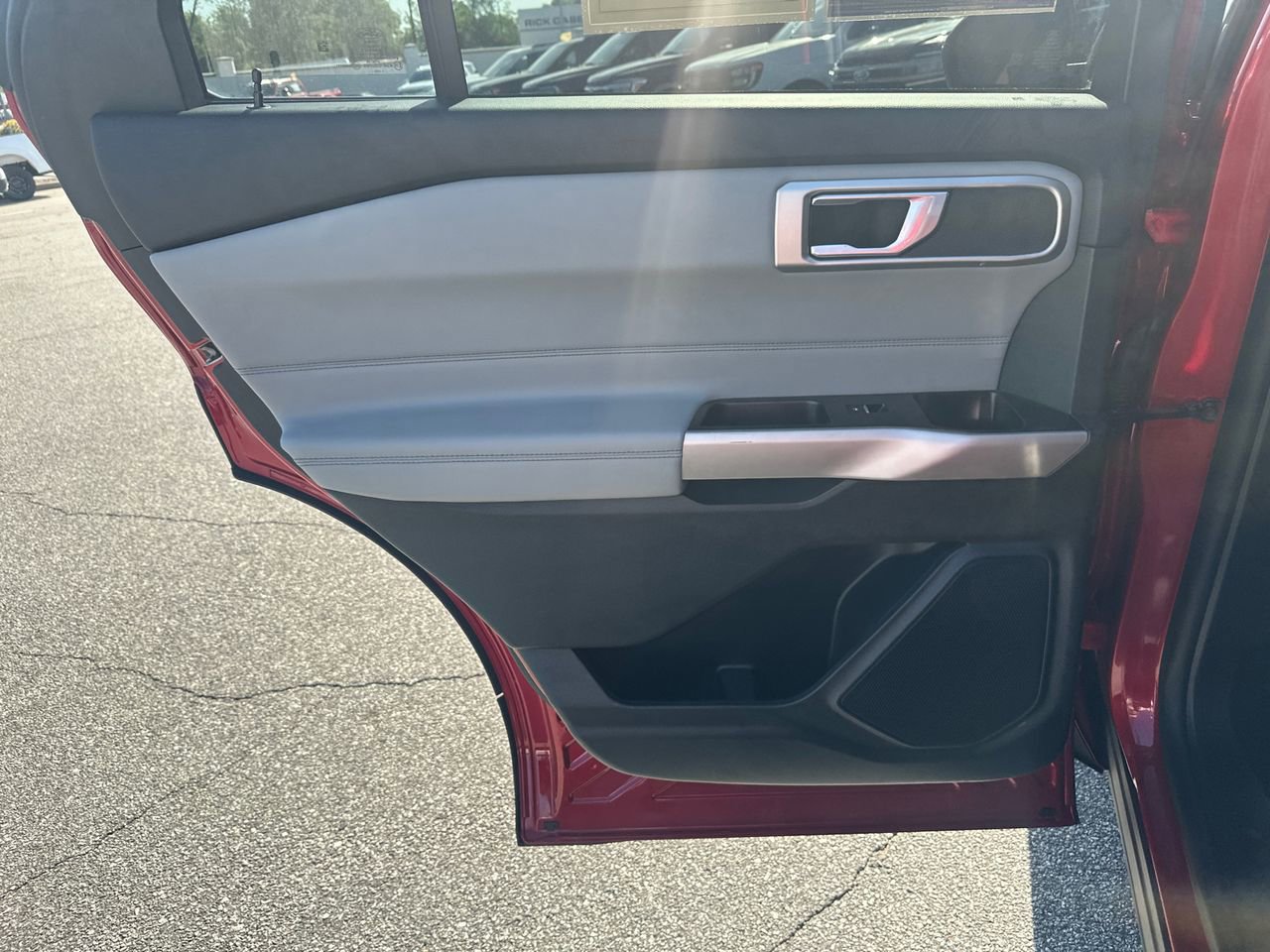 Certified 2023 Ford Explorer XLT w/ Equipment Group 202A AWD/4WD image 24