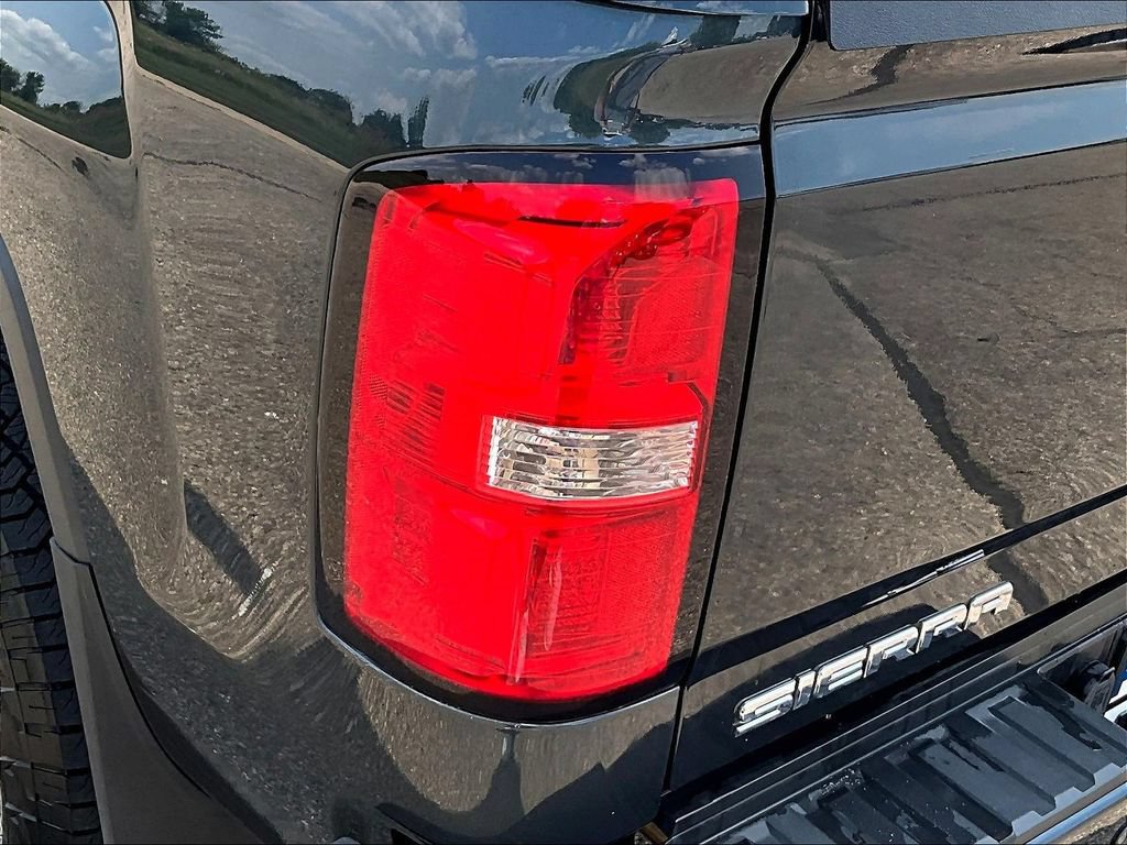 Used 2019 GMC Sierra 3500 SLT w/ Duramax Plus Package AWD/4WD image 26