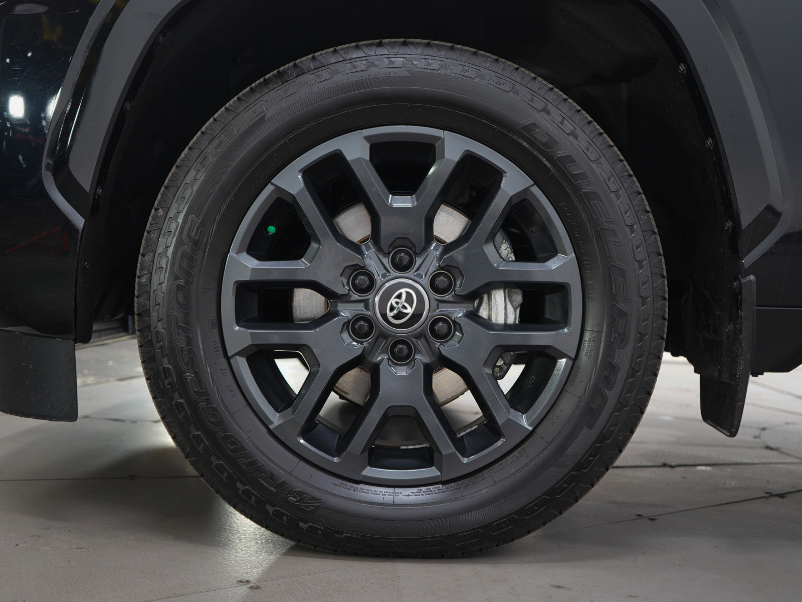 Used 2025 Toyota Sequoia Platinum image 28