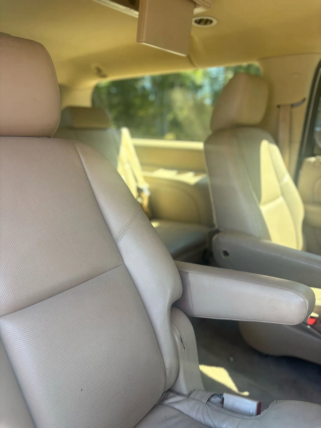 Used 2013 Cadillac Escalade ESV Premium image 15