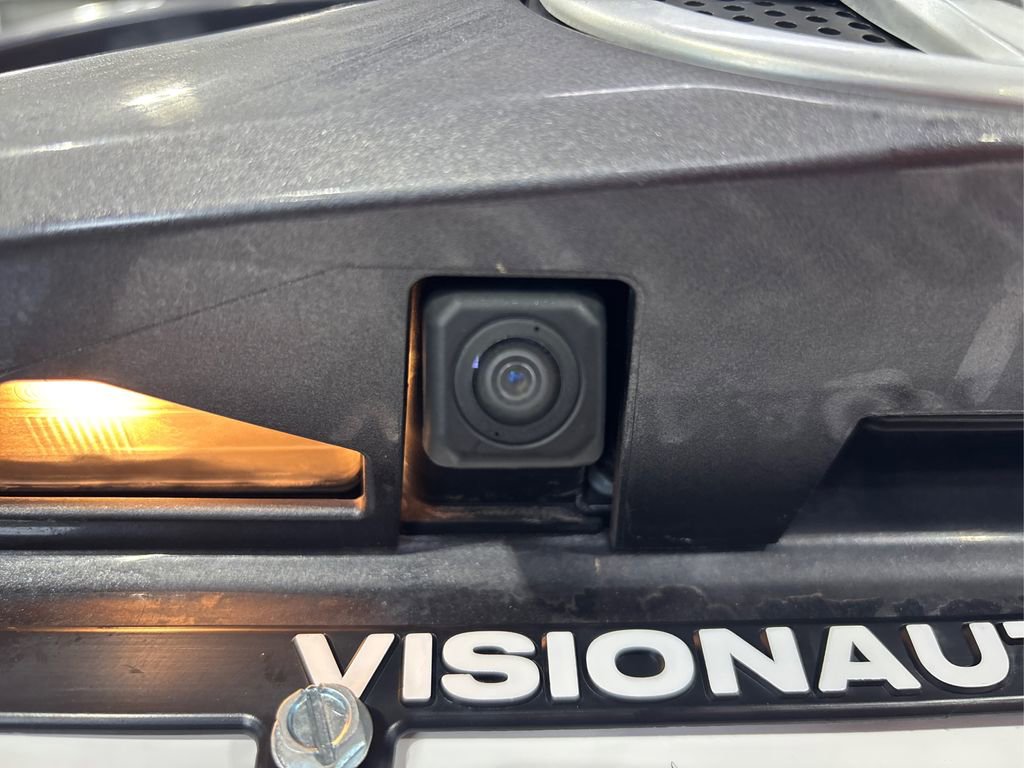 Used 2018 Toyota RAV4 LE image 15