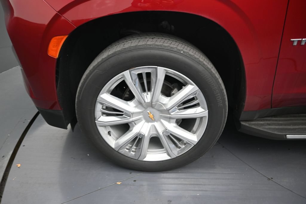 Used 2023 Chevrolet Tahoe High Country RWD image 9