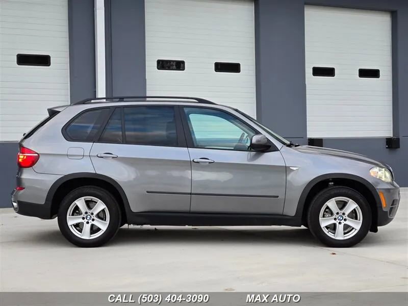 Used 2012 BMW X5 xDrive35i image 9